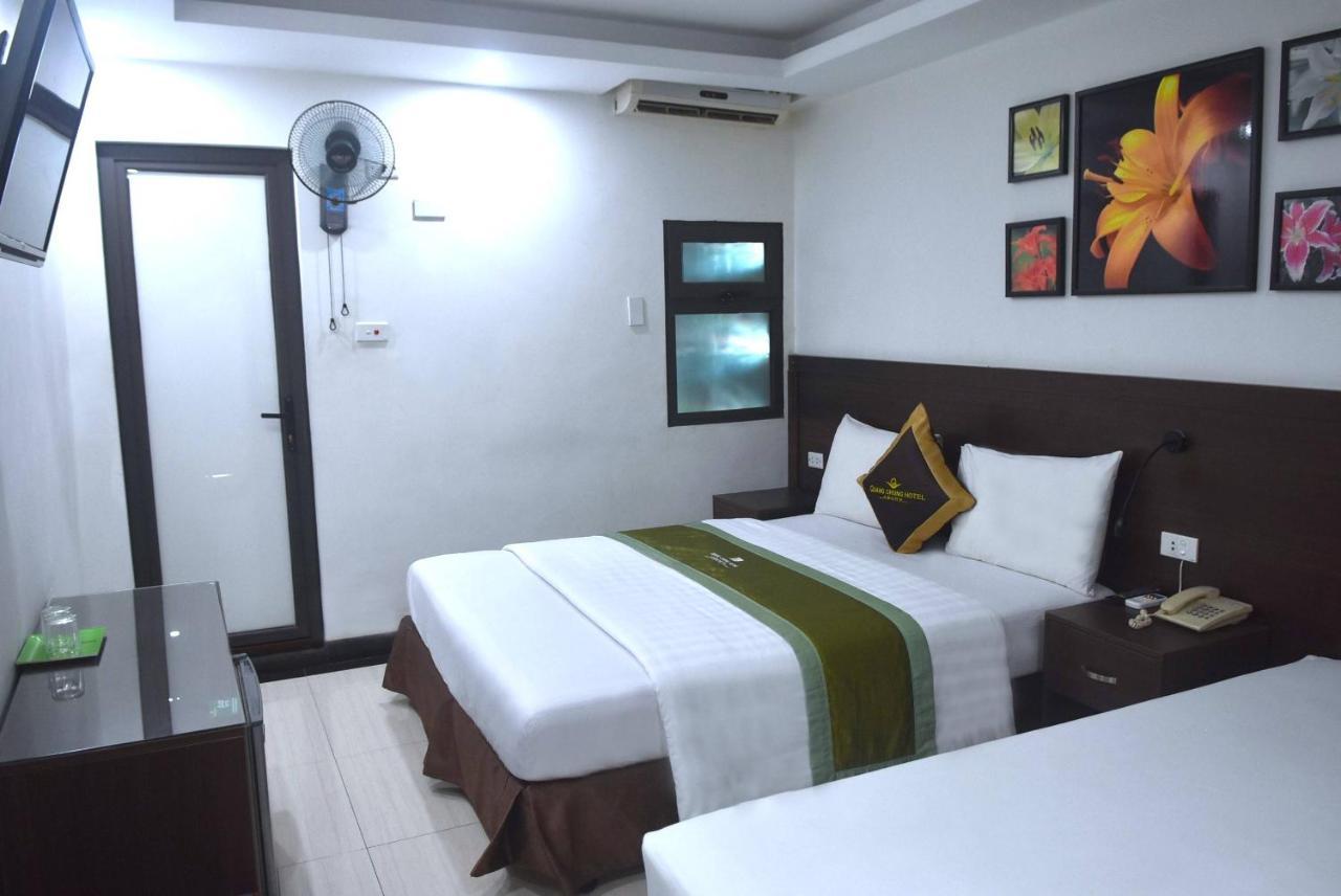 Sao Hotel Nguyen Ngoc Vu Hanoi Buitenkant foto